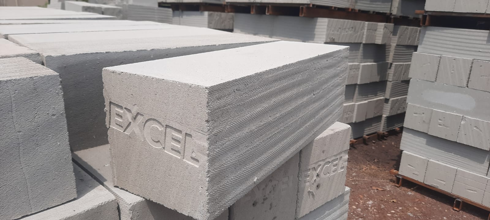 AAC Blocks (Thickness: 115 mm, 125 mm, 150 mm, 200 mm, 230 mm & 250 mm)