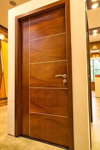LAMINATED FLUSH DOOR